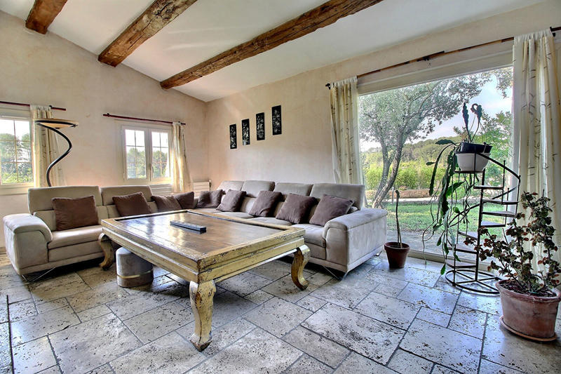 Maison - 270 m² - 12 pièces