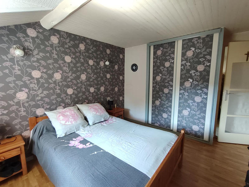 Maison - 90 m² - 5 pièces