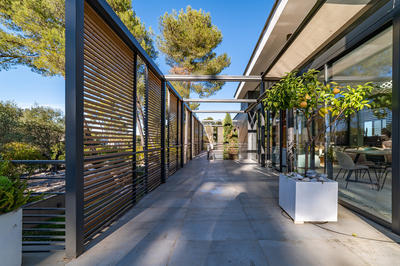 Maison - 365 m² - 8 pièces