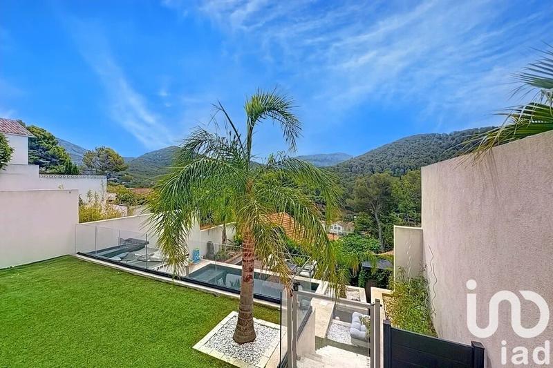 Maison - 142 m² - 6 pièces