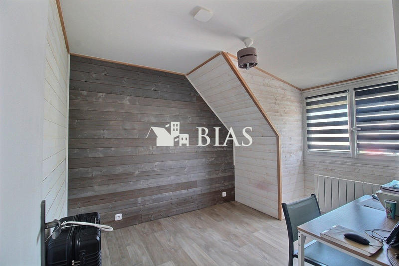 Maison - 91 m² - 4 pièces