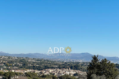 Appartement - 88 m² - 3 pièces