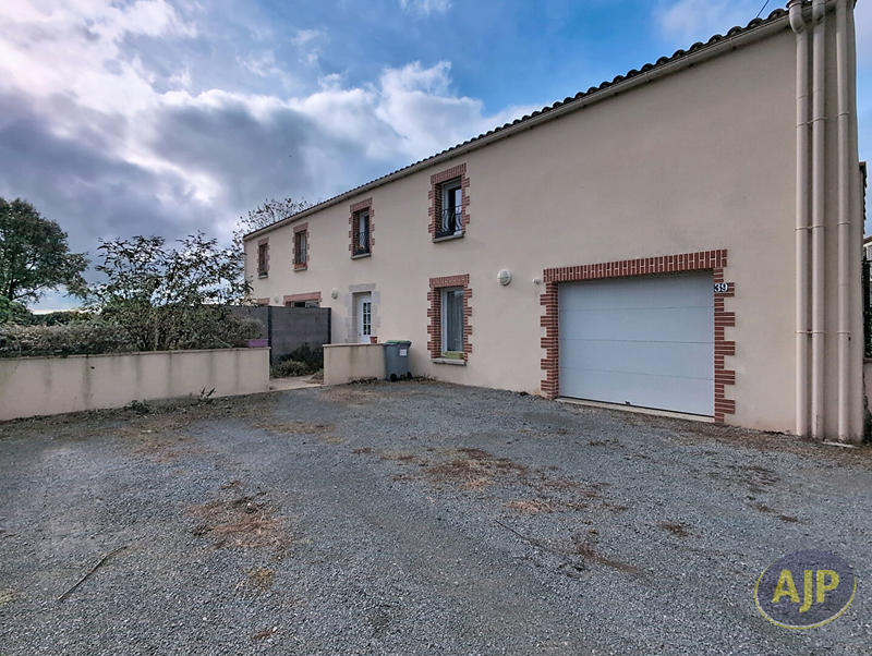 Maison - 120 m² - 5 pièces