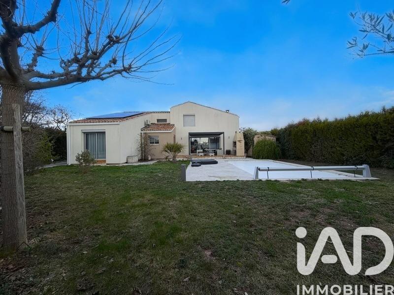 Maison - 206 m² - 7 pièces