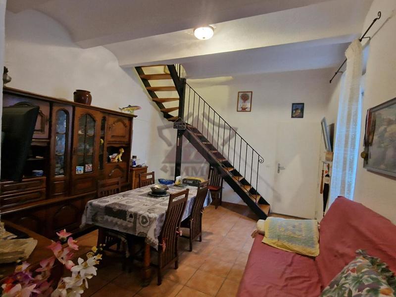 Immeuble - 98 m² - 5 pièces