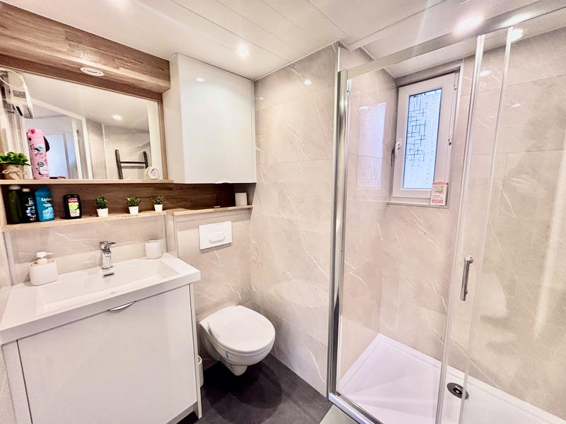 Maison - 185 m² - 6 pièces