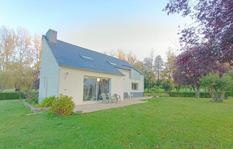 Maison - 154 m² - 8 pièces