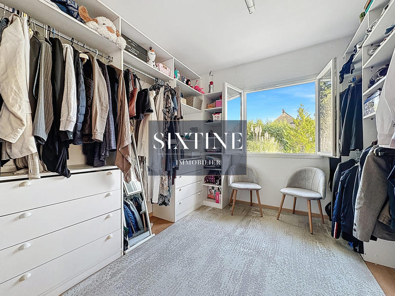 Maison - 193 m² - 8 pièces