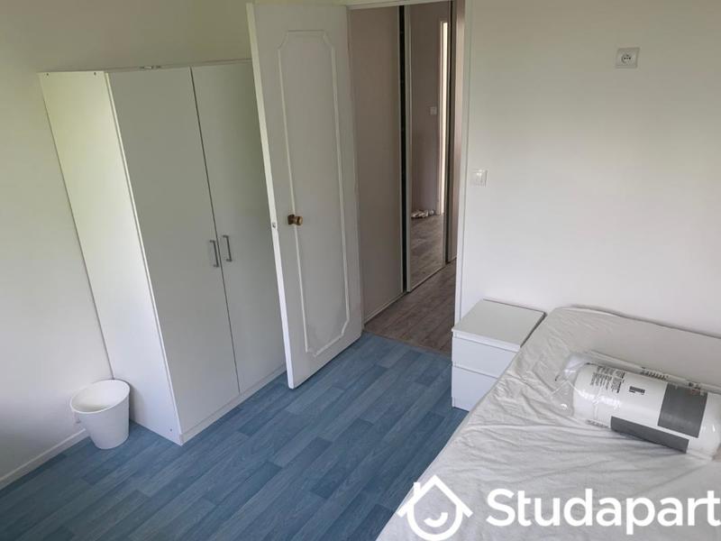 Chambre - 12 m² - 1 pièce