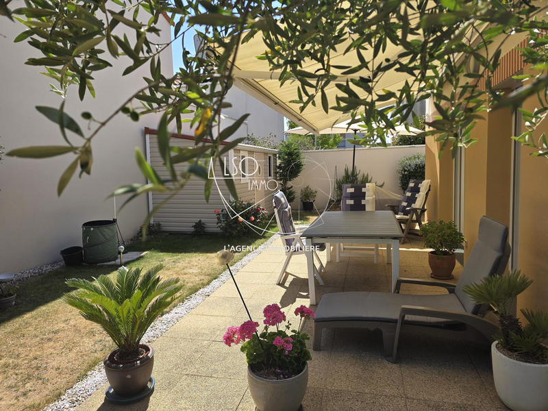 Maison traditionnelle - 94 m² - 4 pièces