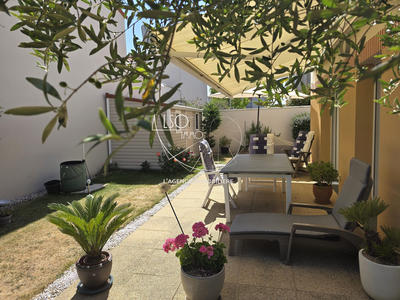 Maison traditionnelle - 94 m² - 4 pièces