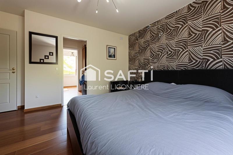 Maison - 180 m² - 7 pièces