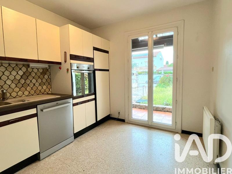 Maison - 99 m² - 5 pièces