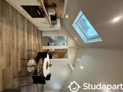 Chambre - 9 m² - 1 pièce