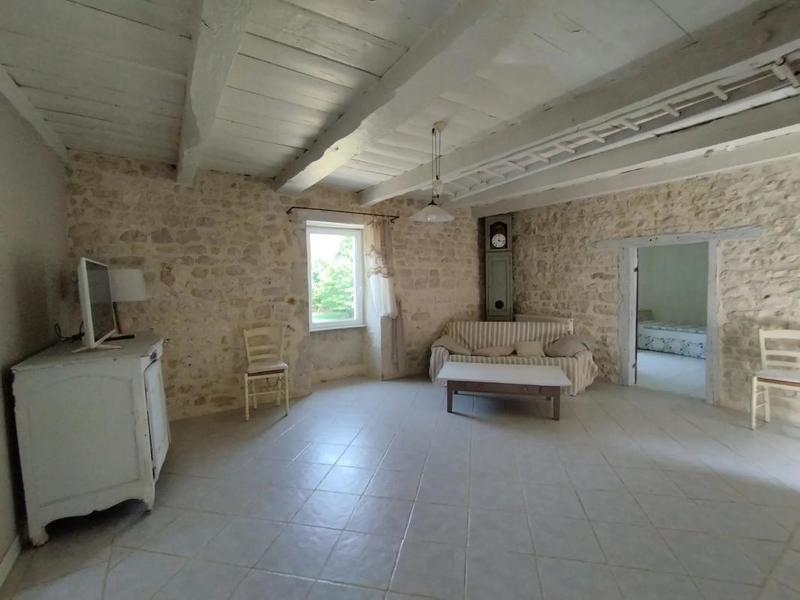 Maison en pierre - 100 m² - 4 pièces