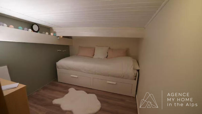 Appartement - 90 m² - 5 pièces