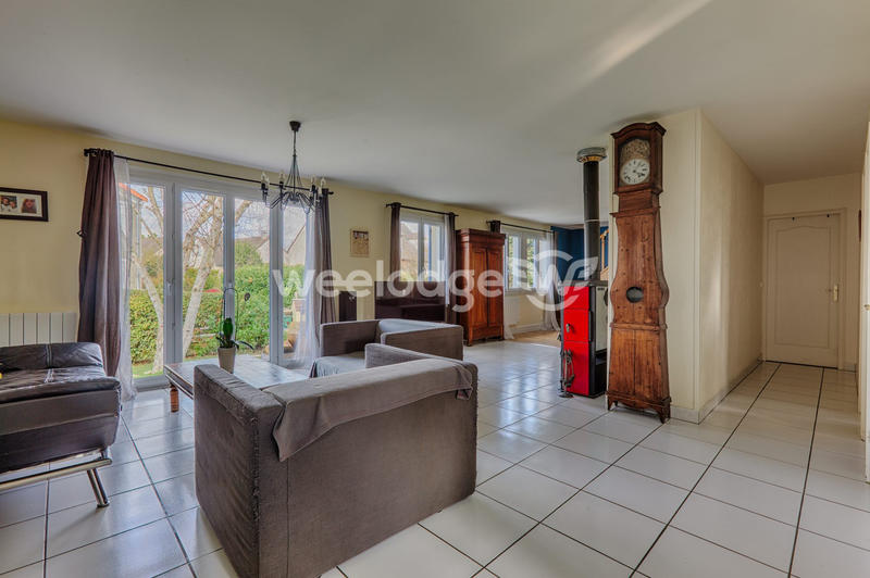 Maison - 122 m² - 8 pièces