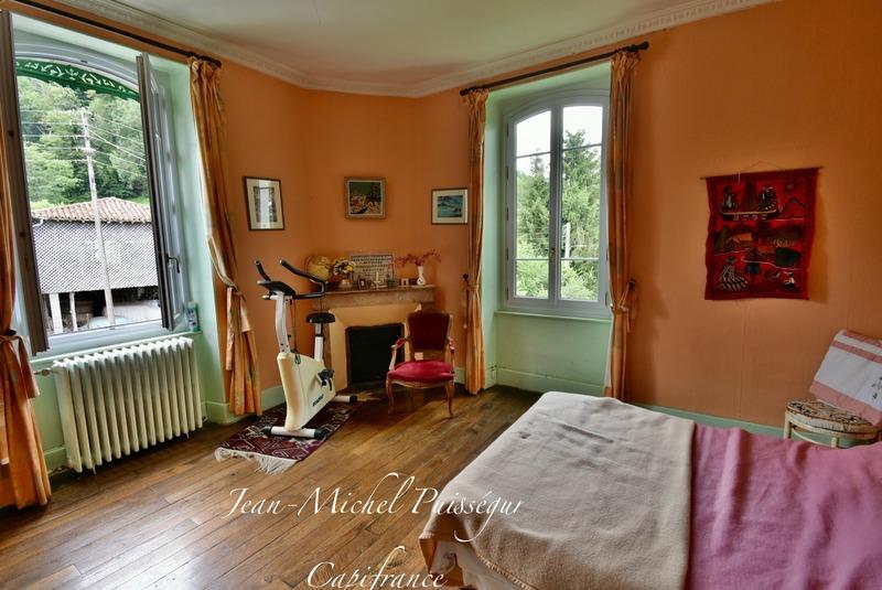 Maison bourgeoise - 220 m² - 9 pièces