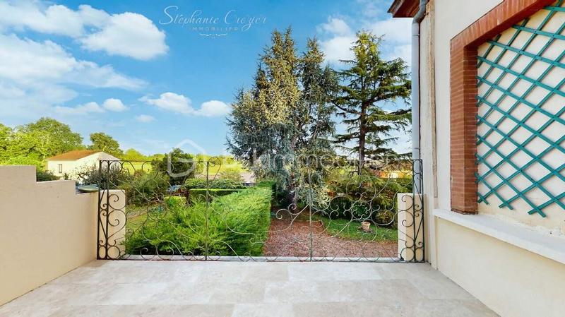 Demeure - 151 m² - 6 pièces