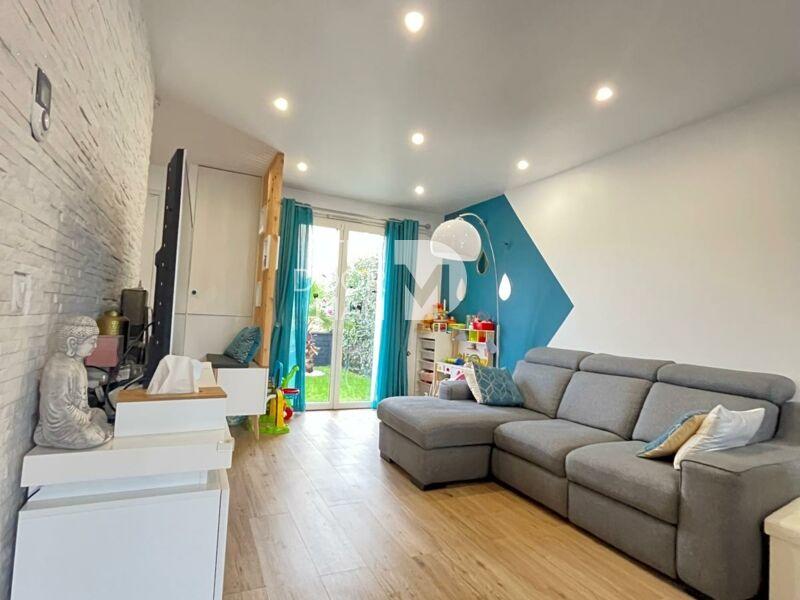 Maison - 97 m² - 4 pièces