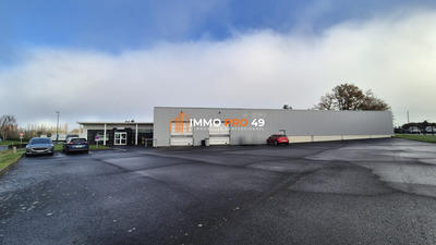 Local d'activités - 1 046 m²