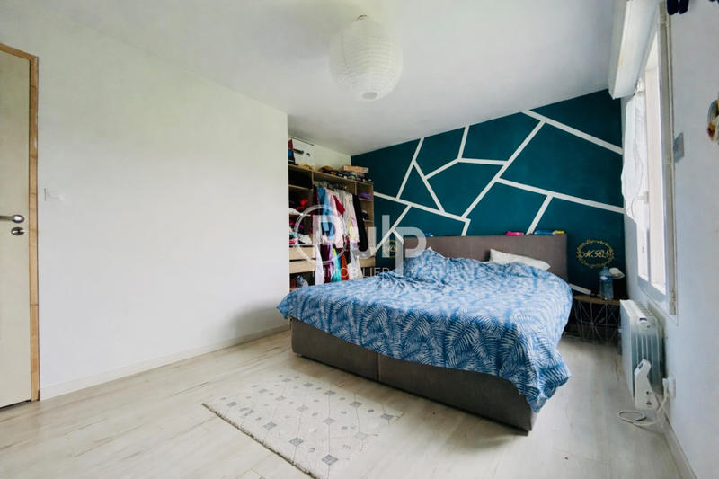 Maison - 102 m² - 7 pièces