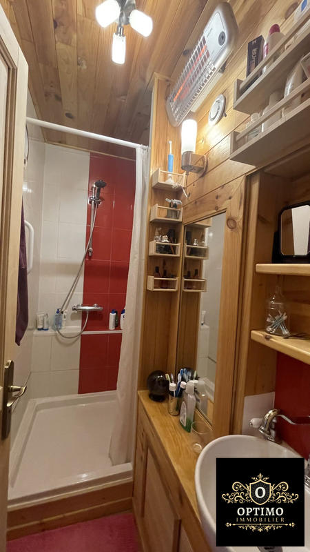 Villa - 168 m² - 9 pièces