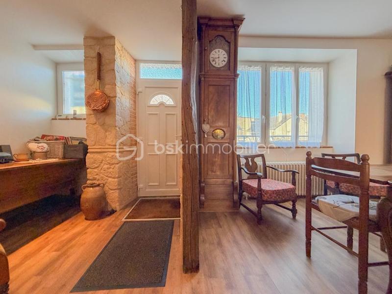 Maison de bourg - 177 m² - 11 pièces