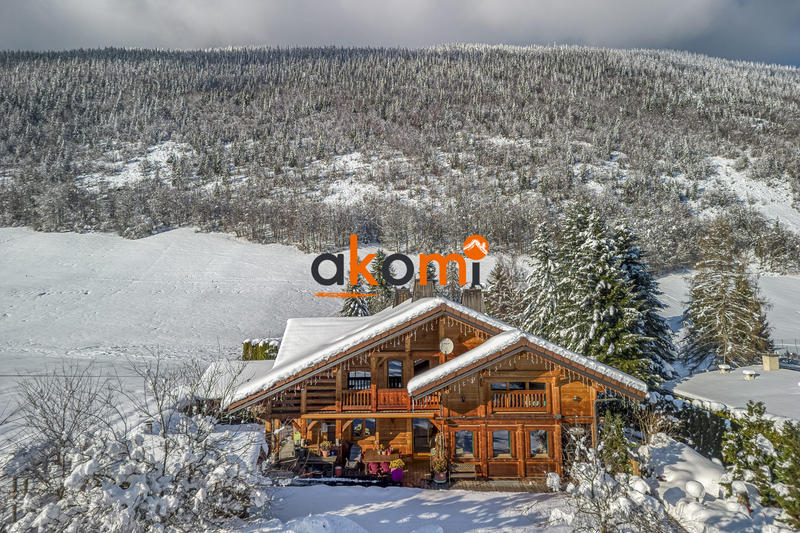 Châlet - 387 m² - 14 pièces