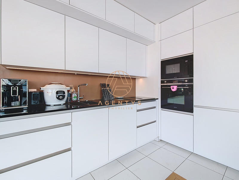 Appartement - 76 m² - 4 pièces