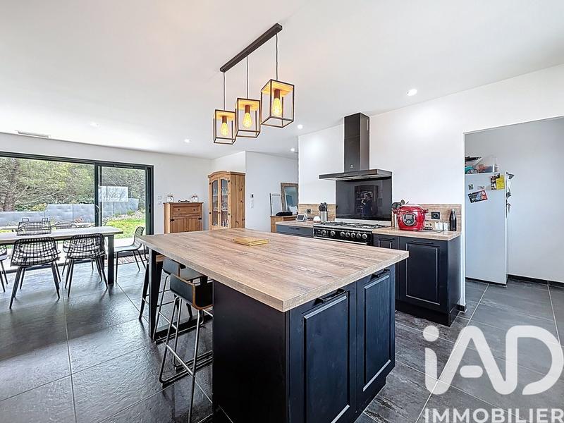 Maison - 156 m² - 6 pièces