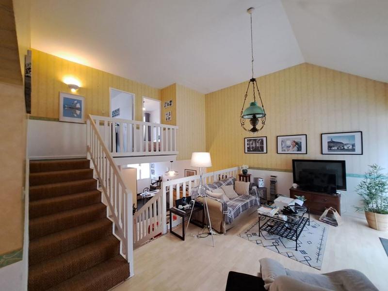 Maison traditionnelle - 96 m² - 5 pièces