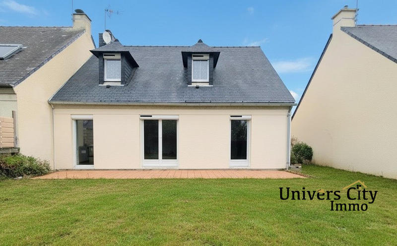 Maison - 104 m² - 4 pièces