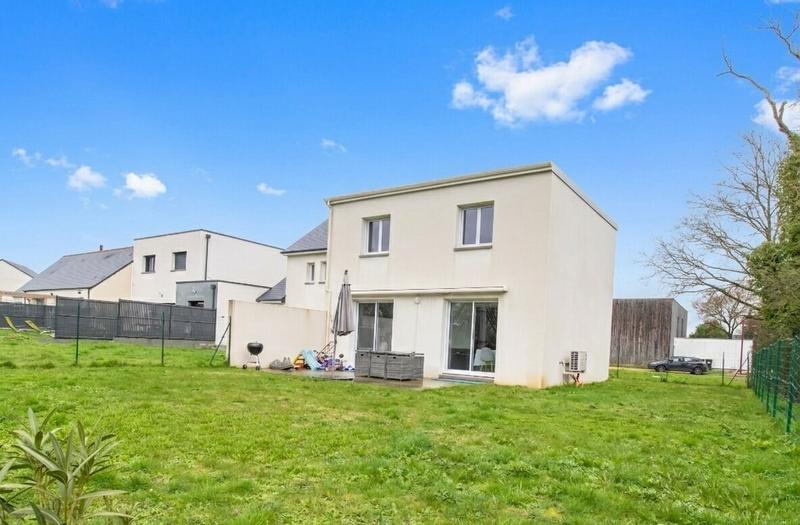 Maison - 94 m² - 4 pièces