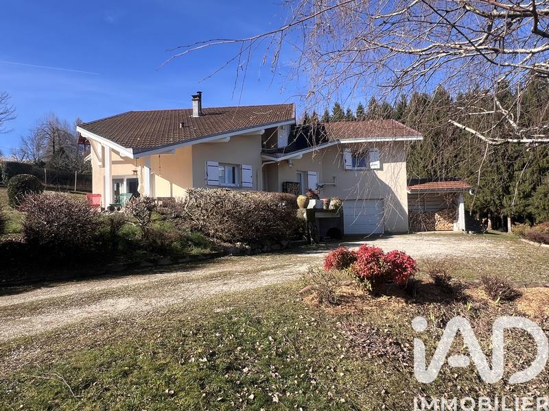 Maison - 185 m² - 6 pièces