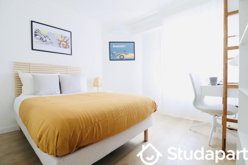 Chambre - 10 m² - 1 pièce