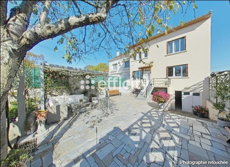 Maison - 143 m² - 7 pièces