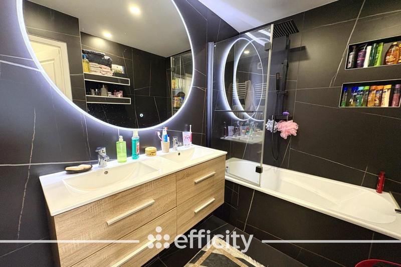 Appartement - 82 m² - 4 pièces