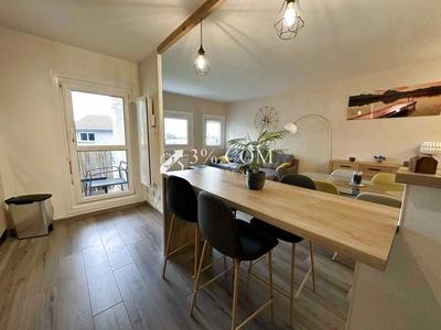 Appartement - 85 m² - 4 pièces