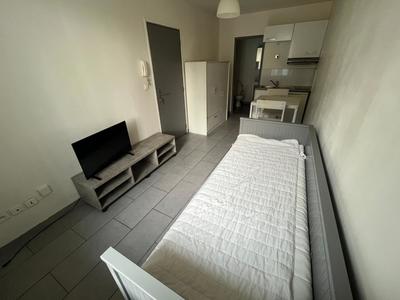 Studio - 16 m² - 1 pièce