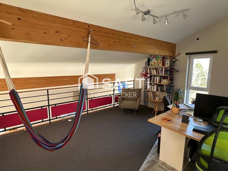 Maison - 255 m² - 8 pièces