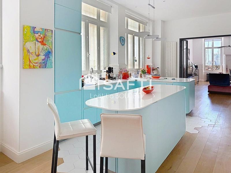 Appartement - 153 m² - 6 pièces