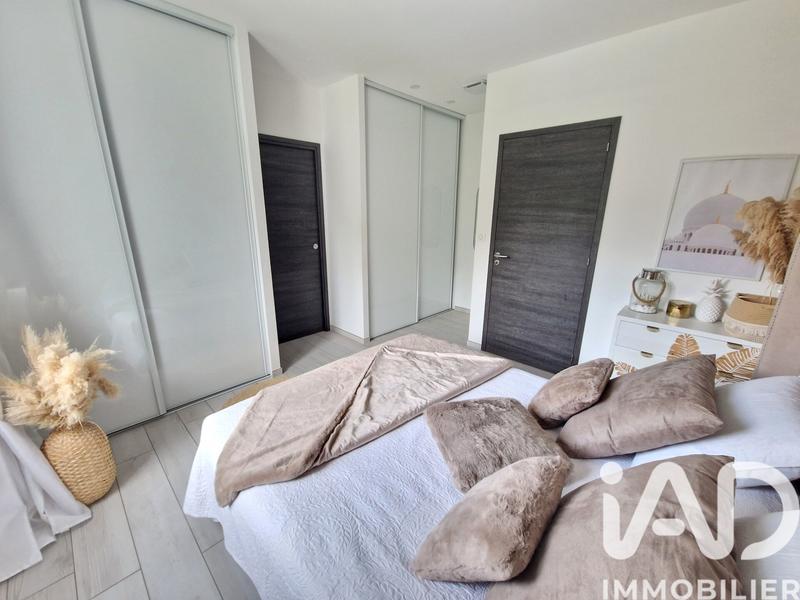 Maison - 188 m² - 9 pièces