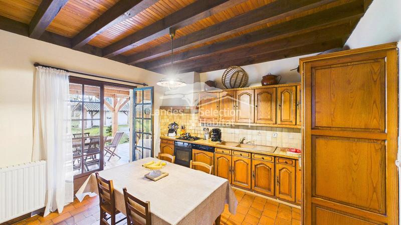 Maison - 180 m² - 7 pièces