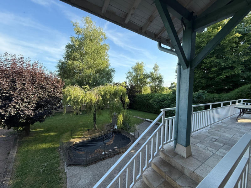 Maison - 180 m² - 9 pièces