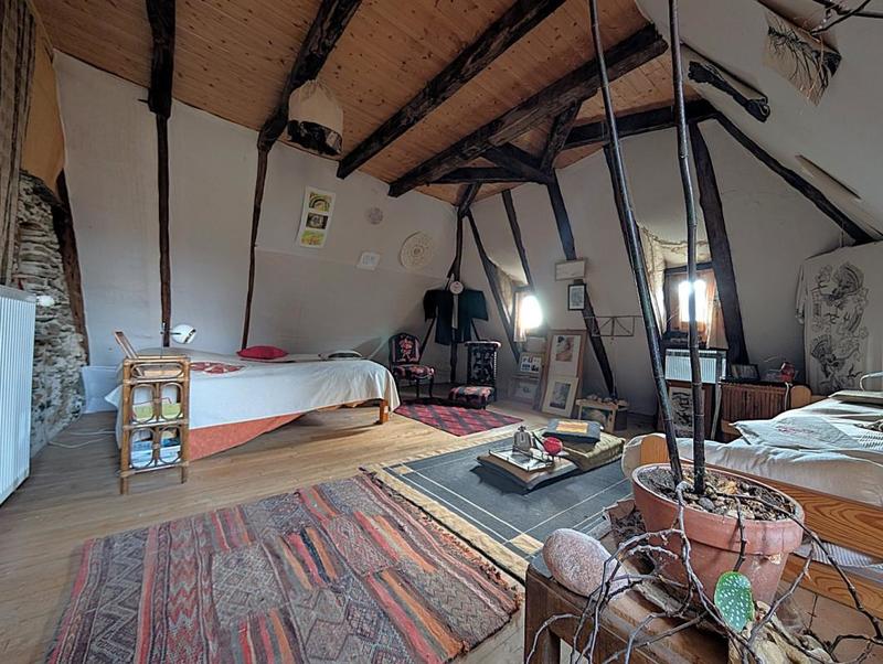 Maison en pierre - 200 m² - 5 pièces