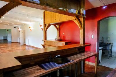 Local commercial - 260 m² - 4 pièces