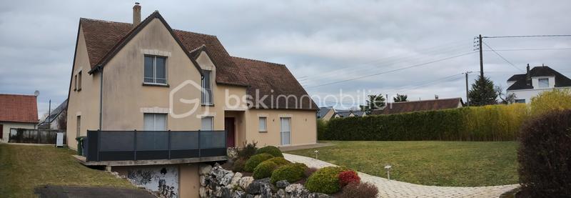 Maison - 239 m² - 6 pièces