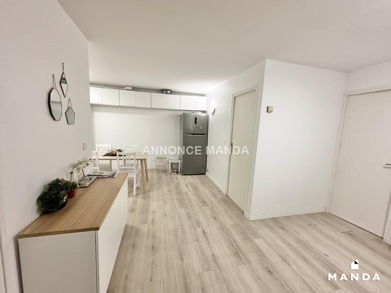 Chambre - 10 m² - 5 pièces