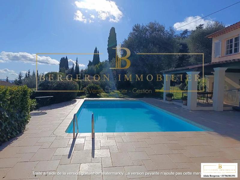 Villa - 185 m² - 6 pièces